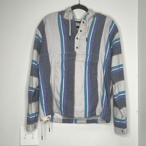 No Boundaries hooded 3/4 button up with pocket!